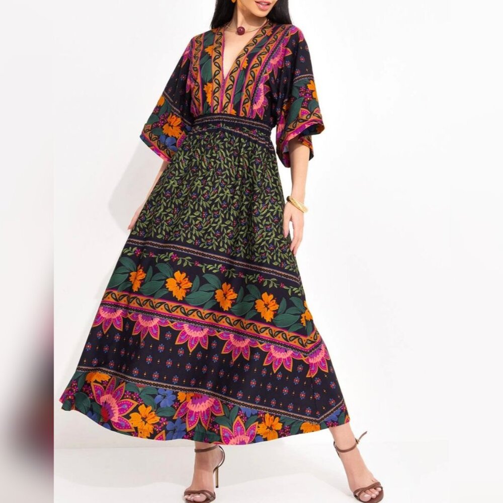 FARM Rio Maju Maxi sz Small New With Tags BEAUTIFUL!!!